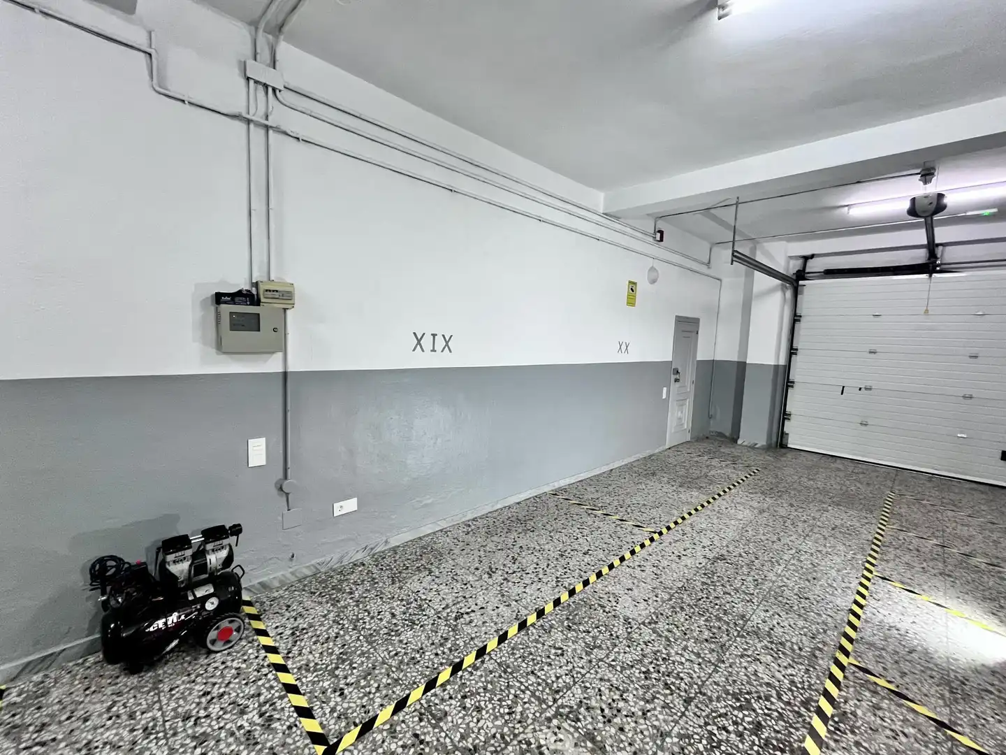 Garage for rent in Almería