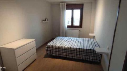 Foto 5 de Piso de alquiler en Lugones, Siero