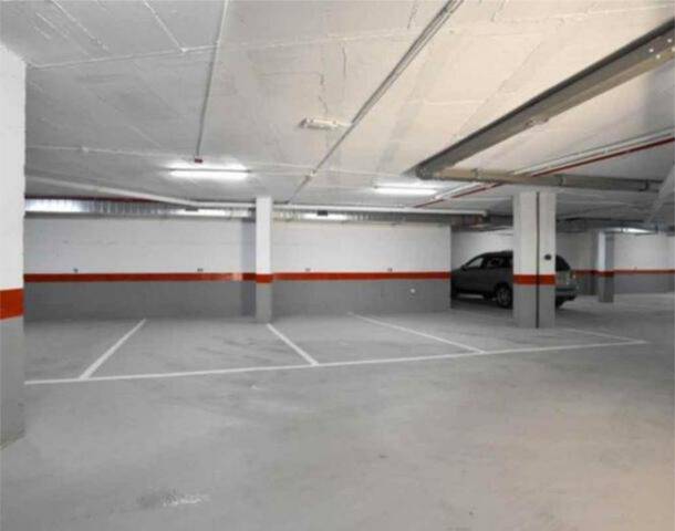 Garaje en Alquiler en Añoreta Baja