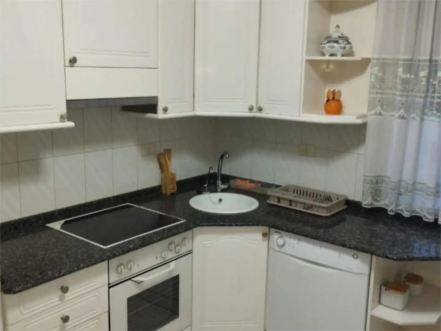 Cuina de Pis de lloguer en Ourense Capital 