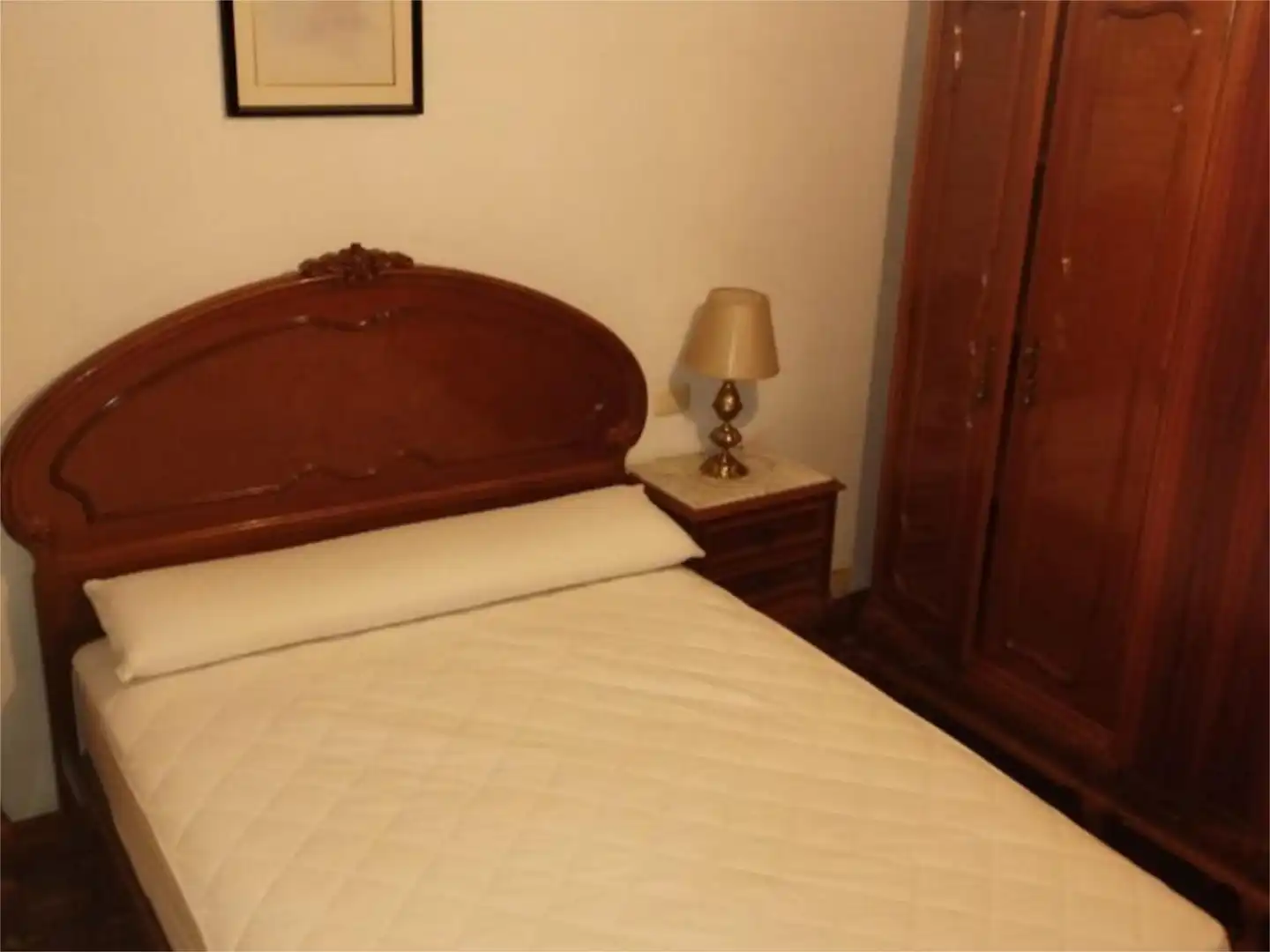 Dormitori de Pis de lloguer en Ourense Capital 