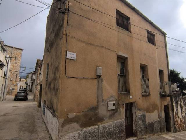 Casa adosada en Venta en Carrer de la Generalitat, 1 en Freginals