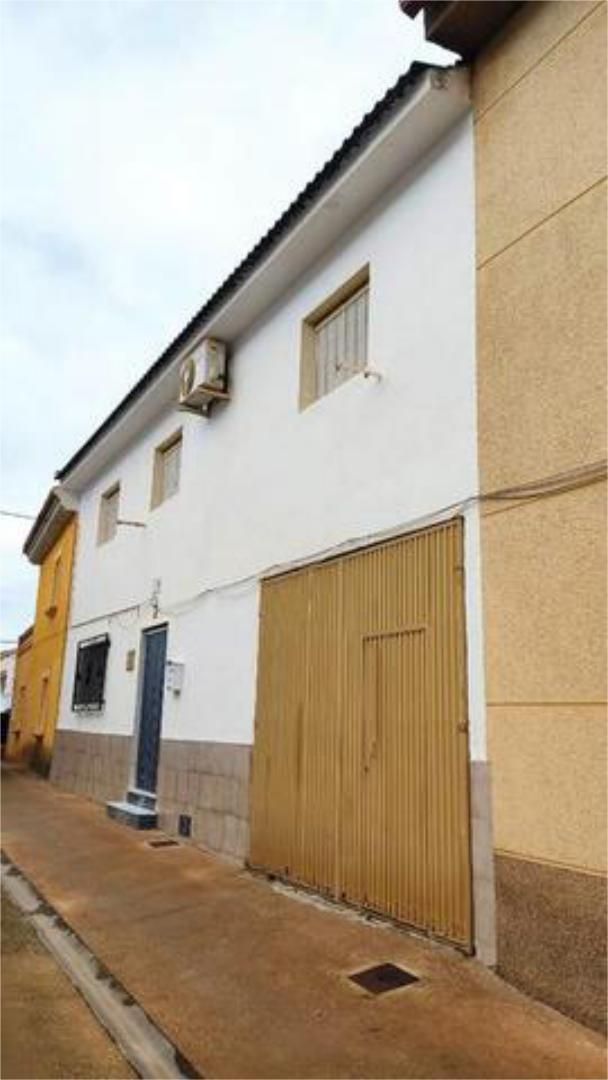 Vista exterior de Casa o xalet en venda en Píñar