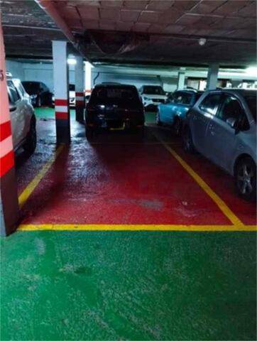 Garaje en Alquiler en Urbadiez - Entrepuentes