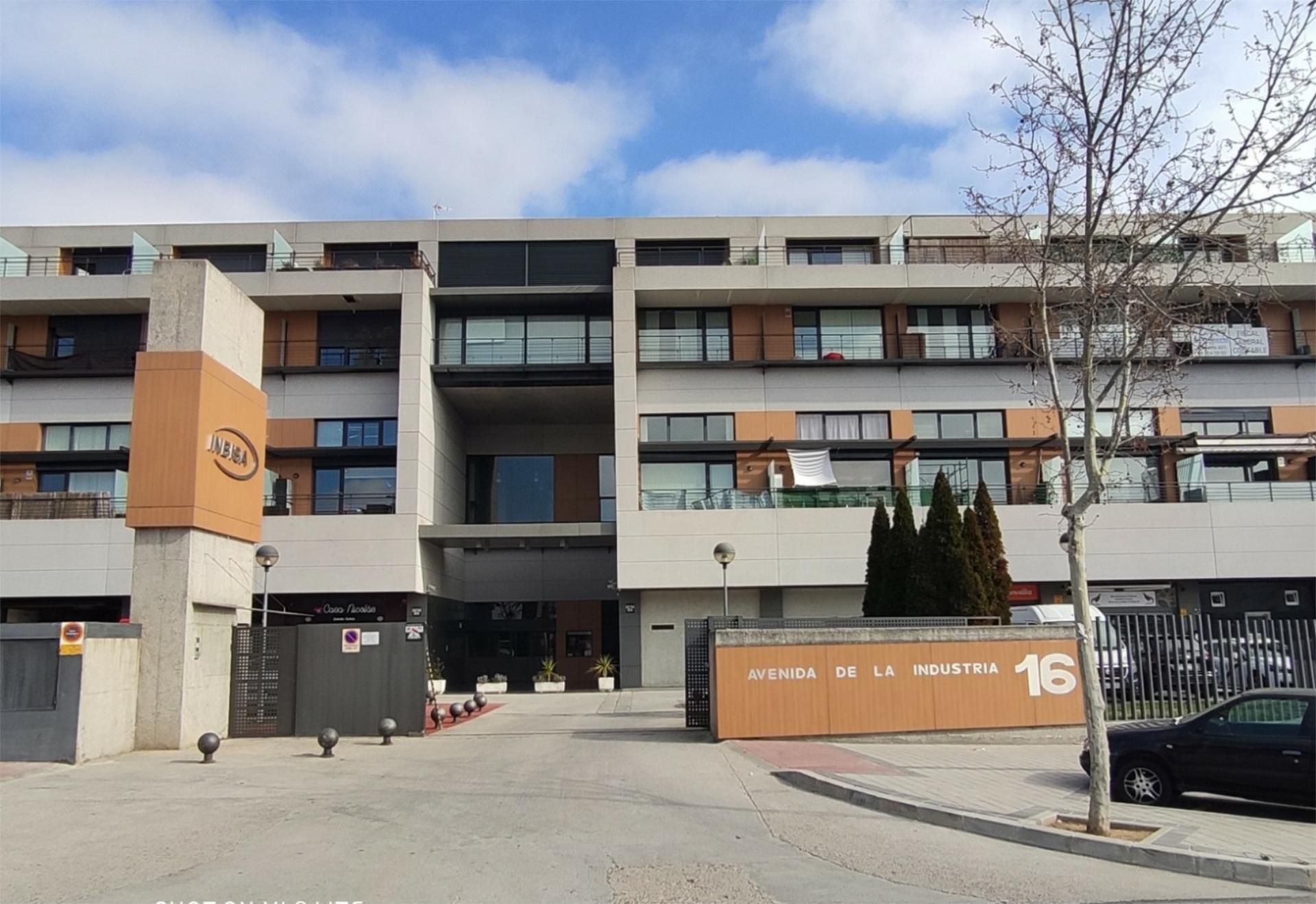 Vista exterior de Traster de lloguer en Tres Cantos