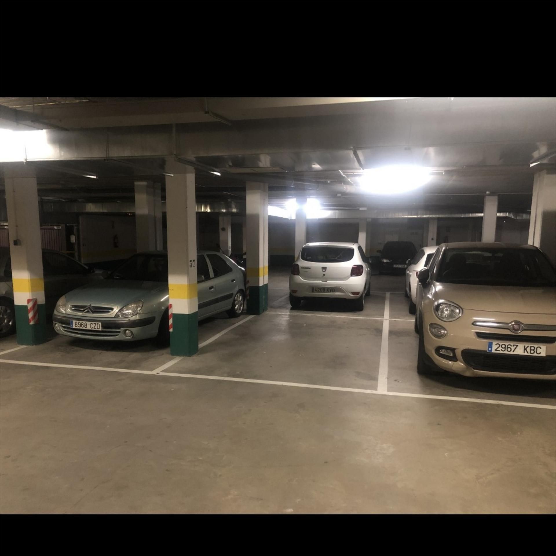 Aparcament de Garatge en venda en Pinseque