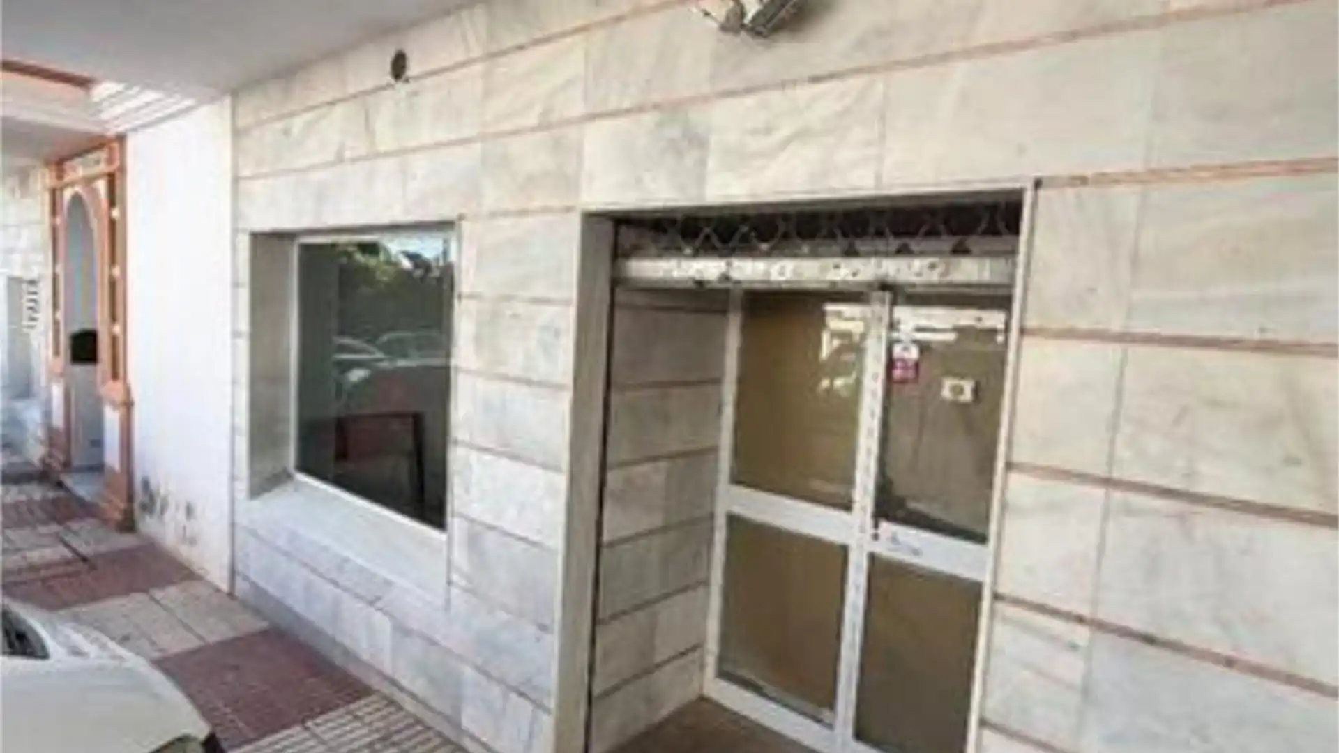 Exterior view of Premises for rent in Marbella  with Air Conditioner