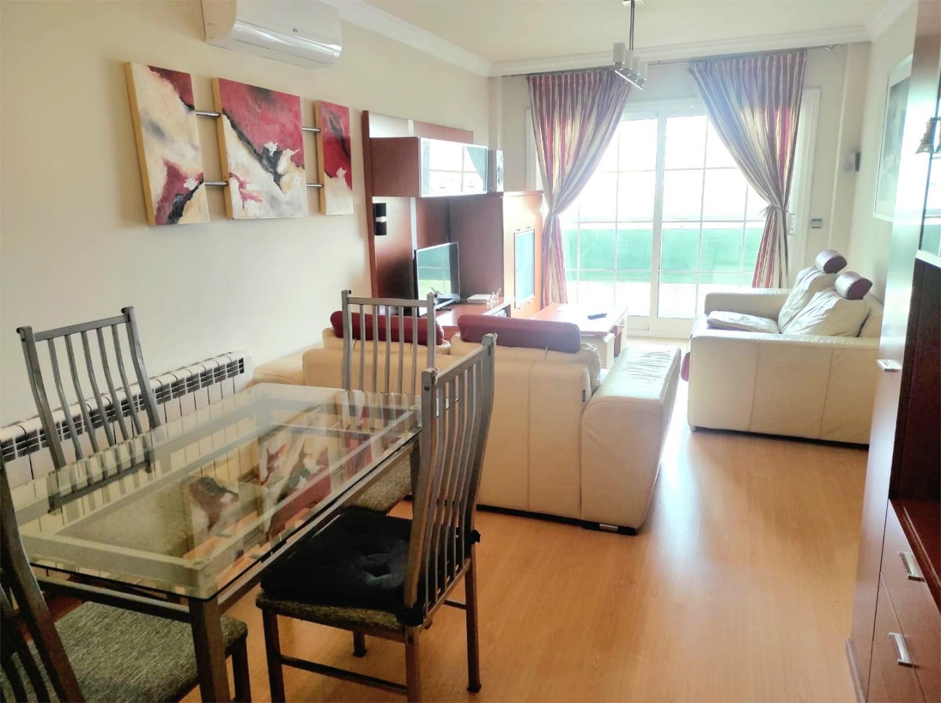 Sala d'estar de Pis de lloguer en Málaga Capital amb Aire condicionat, Jardí privat i Parquet