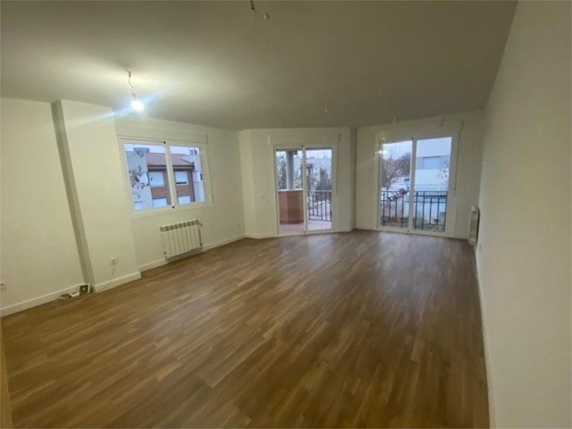 Piso en venta en Calle Carmen Conde, 5, La Paloma - Asfain Sala de estar de Piso en venta en Azuqueca de Henares con Balcón