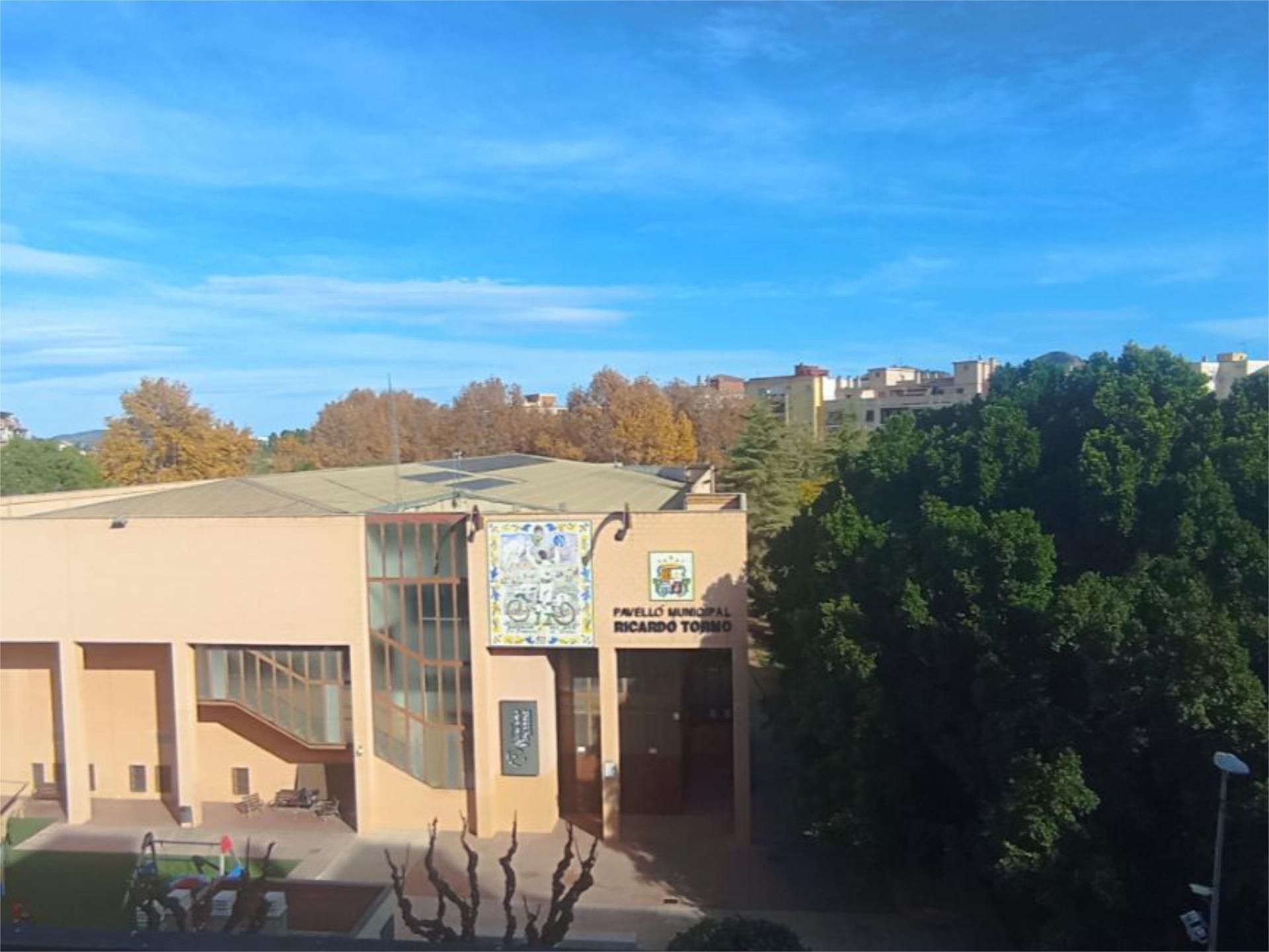 Exterior view of Flat to rent in Canals