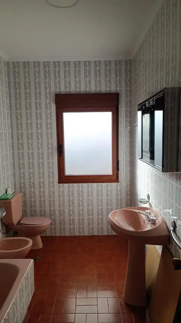 Baño de Casa o chalet de alquiler en Lugo Capital con Balcón