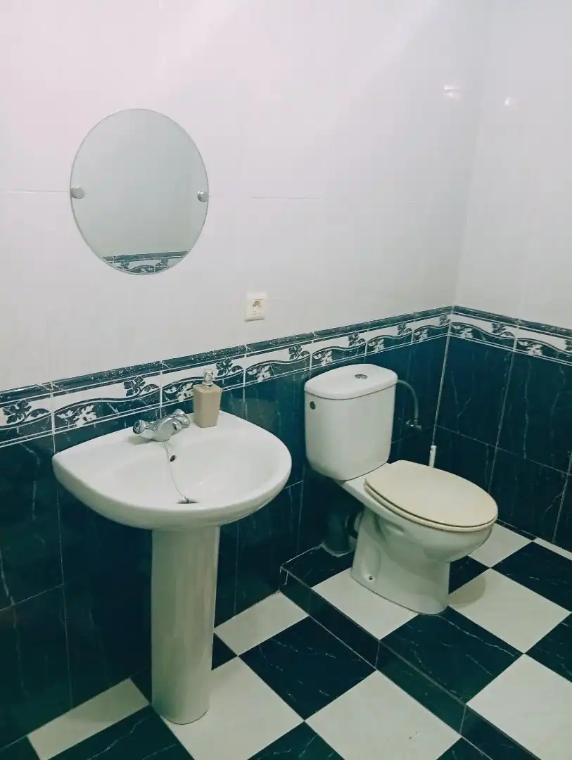 Bathroom of Detached homes for share in Guaro  with Furnished