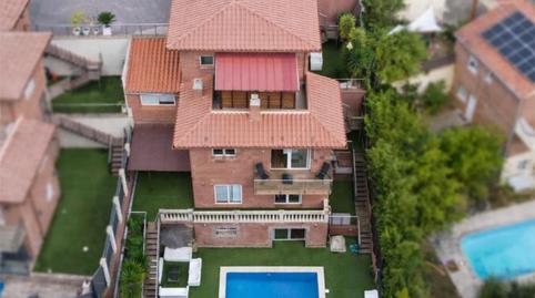 Foto 2 de Casa o xalet de lloguer a Carrer del Vallespir, 25, Alella, Barcelona