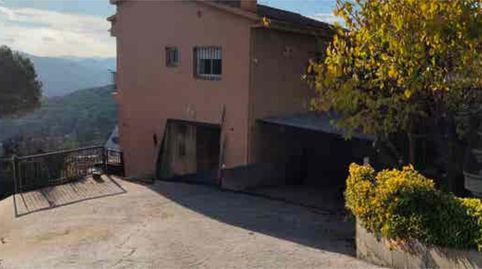 Foto 2 de Casa adosada en venda a Canyamars, Dosrius