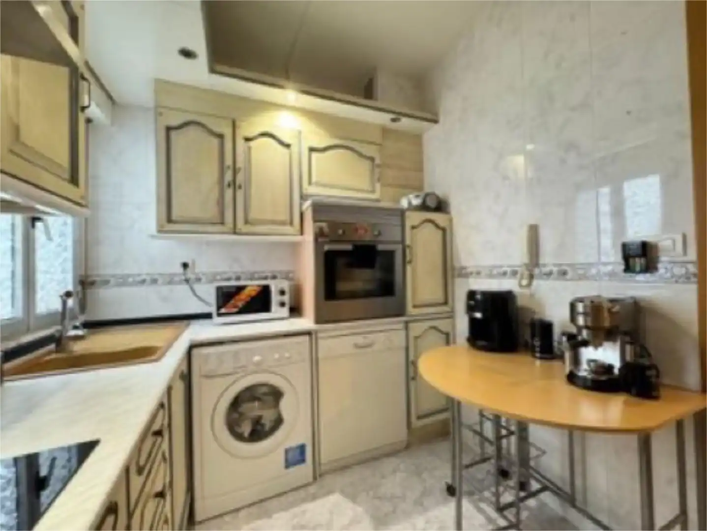 Habitación en Avenida de la Paz, 83, San Millán - Ayuntamiento Cocina de Piso para compartir en Logroño con Calefacción, Parquet y Terraza