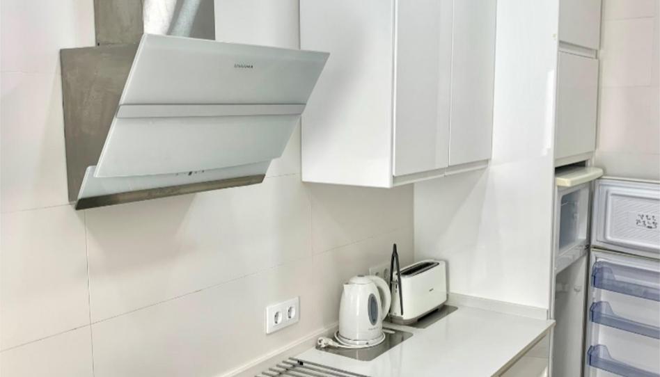 Piso de alquiler en Calle Bami, 3, Bami - La Estrella, Sevilla Capital - imagen 1 Foto 1 de Piso de alquiler en Calle Bami, 3, Bami - La Estrella, Sevilla Capital