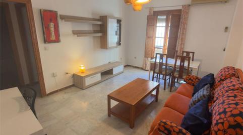 Foto 2 de Piso de alquiler en San Julián,  Sevilla Capital