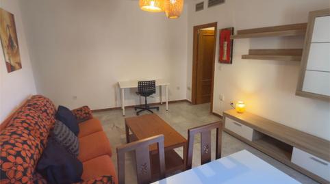 Foto 3 de Piso de alquiler en San Julián,  Sevilla Capital