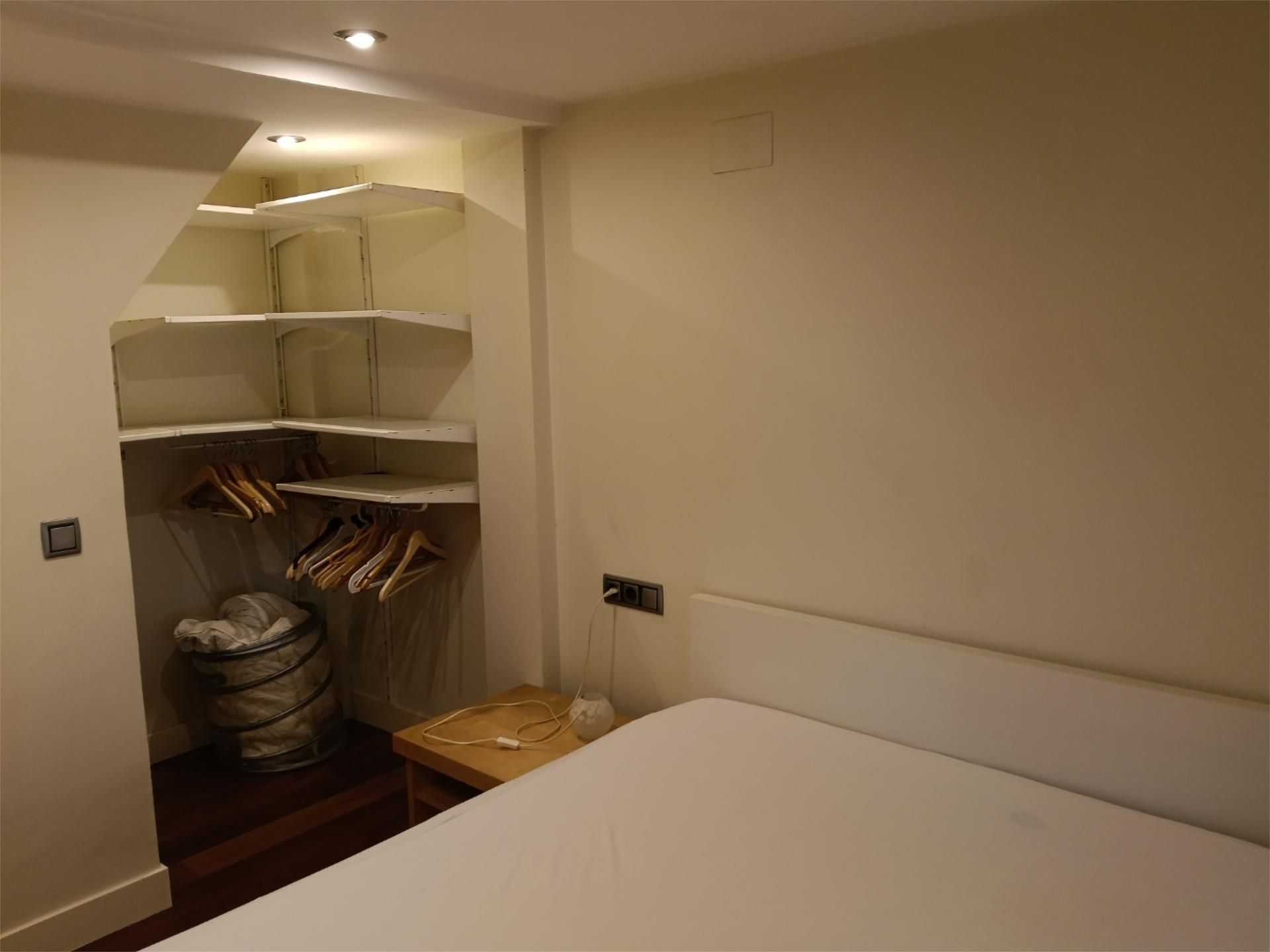 Bedroom of Flat to rent in Bermeo  with Heating, Parquet flooring and Furnished