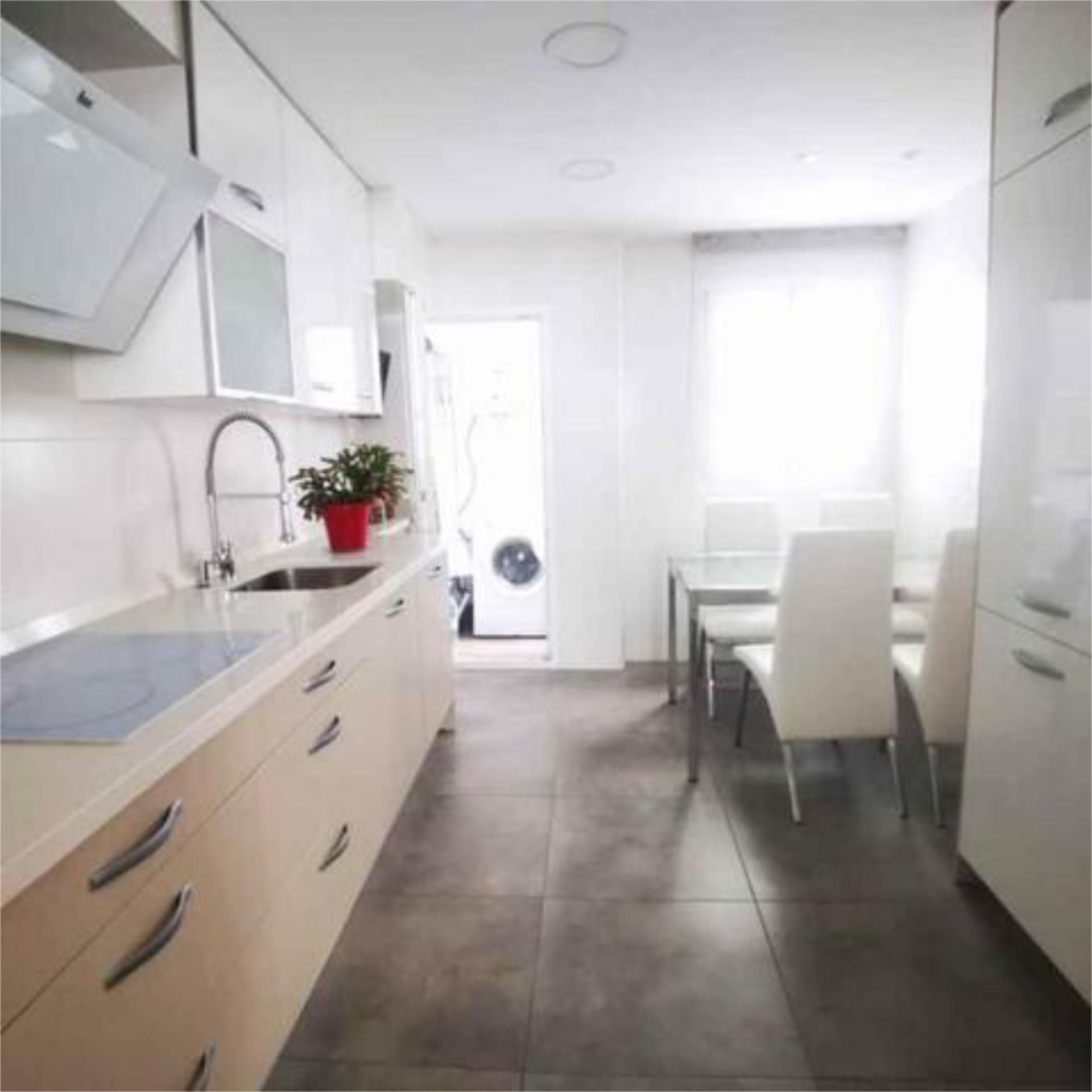 Kitchen of Flat to rent in Santander