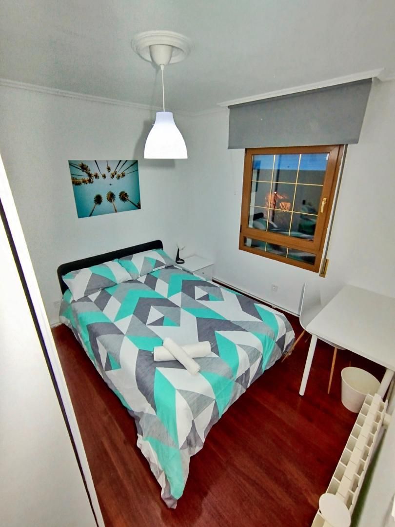 Bedroom of Flat to share in Galdakao  with Heating, Furnished and Balcony