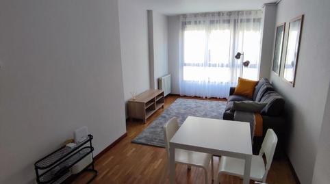 Foto 3 de Apartamento de alquiler en Calle Torrecerredo, 31, Ciudad Naranco - Prados de La Fuente, Oviedo