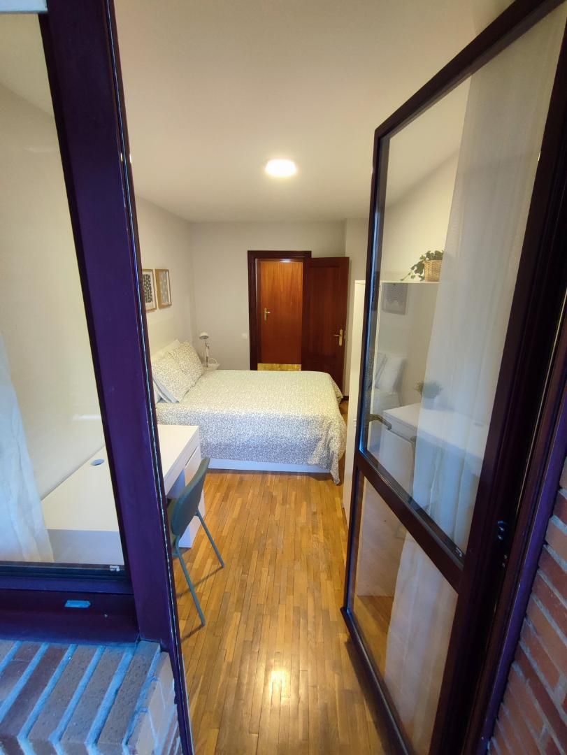 Apartment to rent in Calle Torrecerredo, 31, Ciudad Naranco - Prados de La Fuente