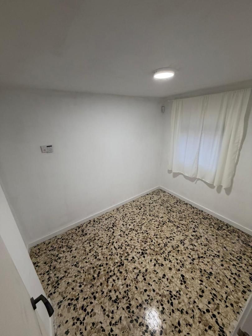 Flat for sale in  Sevilla Capital  with Balcony