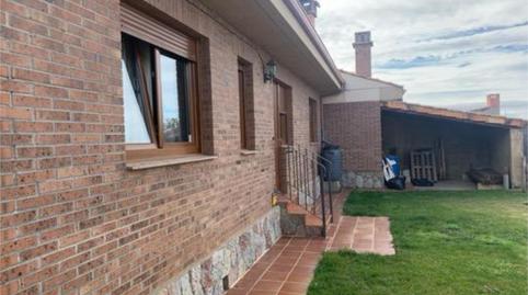 Foto 4 de Casa adosada en venta en Villadangos del Páramo, León