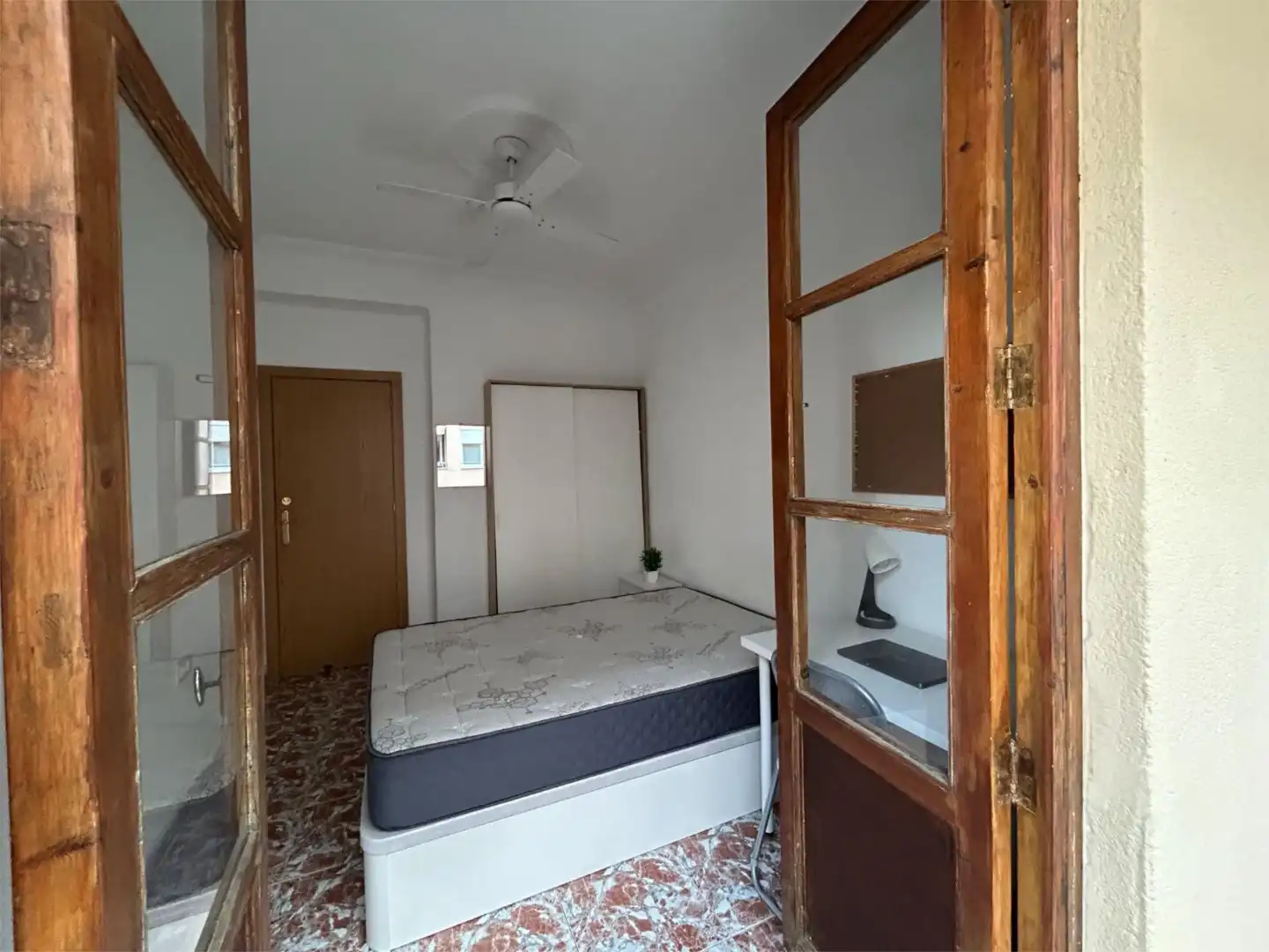 Habitació a Avinguda del Comte de Torrefiel, 23, El Llombo Habitació a Avinguda del Comte de Torrefiel, 23, El Llombo