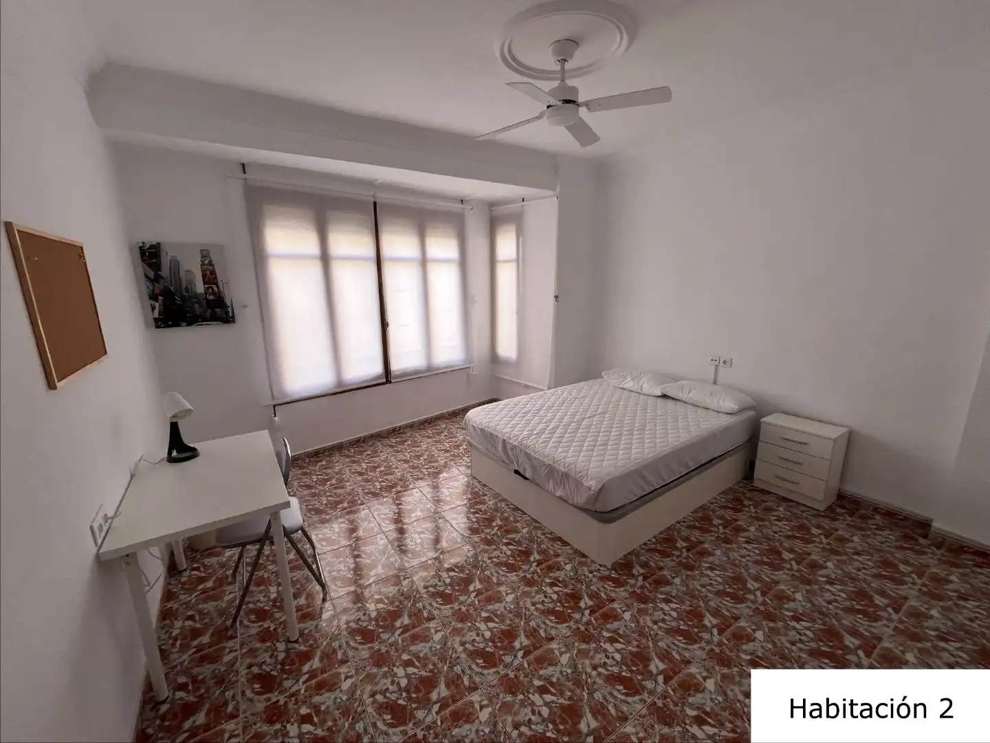 Room in Avinguda del Comte de Torrefiel, 23, El Llombo Bedroom of Flat for share in Ontinyent with Terrace, Storage room and Furnished