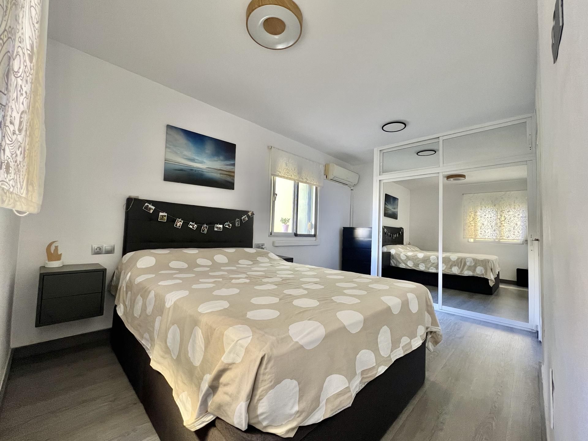 Bedroom of Flat for sale in Málaga Capital  with Air Conditioner