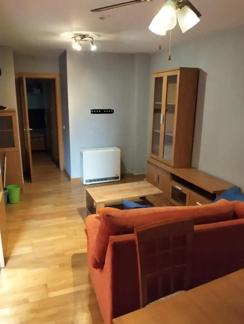 Sala de estar de Piso en venta en Cantimpalos con Calefacción, Amueblado y Horno