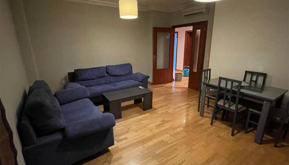 Flat to rent in Avenida de San Blas, 34, Casco Antiguo, Cáceres Capital - image 1 Photo 1 of Flat to rent in Avenida de San Blas, 34, Casco Antiguo, Cáceres Capital