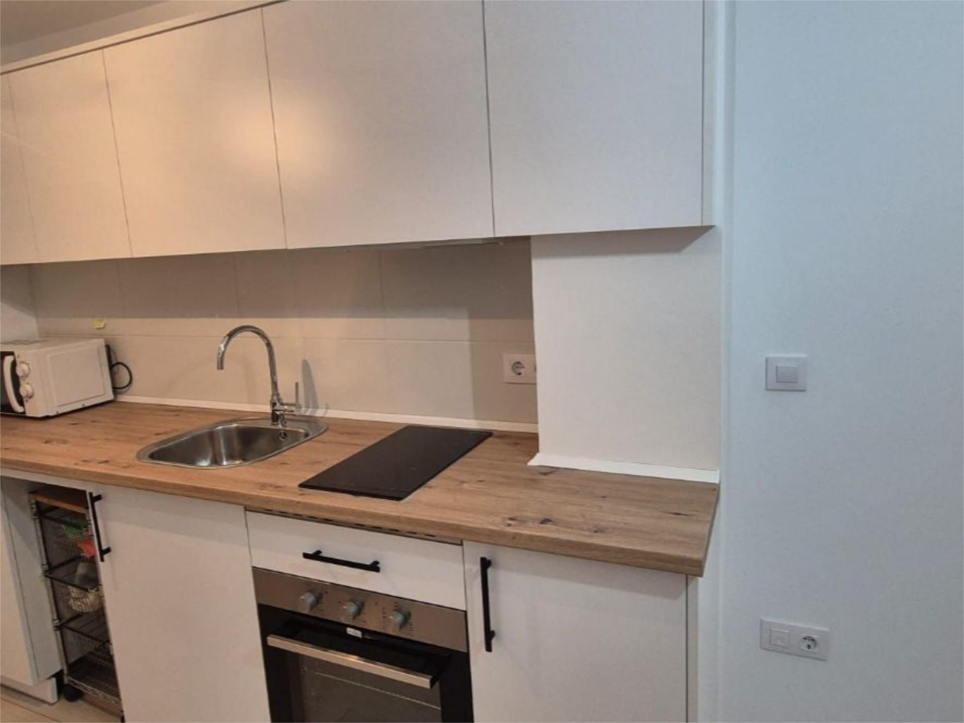 Kitchen of Study to rent in  Madrid Capital  with Air Conditioner, Heating and Storage room
