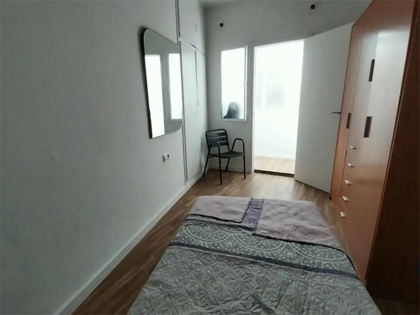 Bedroom of Flat for sale in Algeciras  with Parquet flooring and Furnished