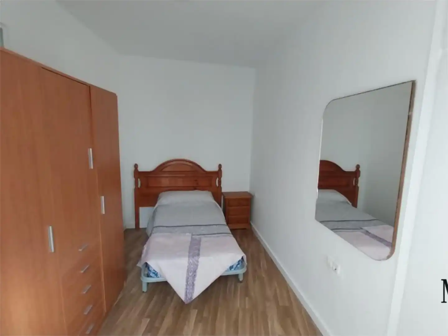 Bedroom of Flat for sale in Algeciras  with Parquet flooring and Furnished