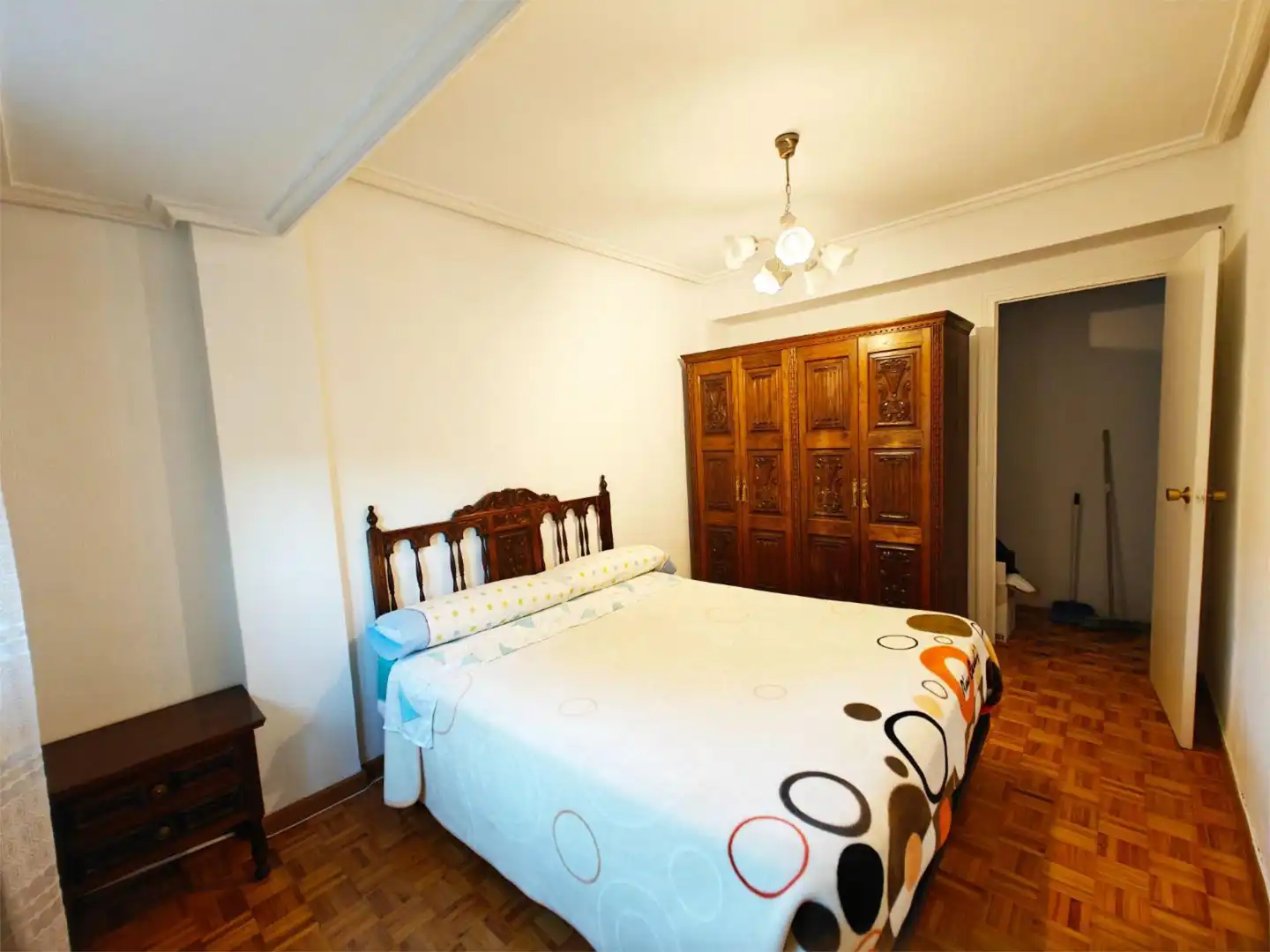 Piso en venta en Calle de Nuestra Señora de Belén, 4, San Agustín - Parque Europa Habitación de Piso en venta en Burgos Capital