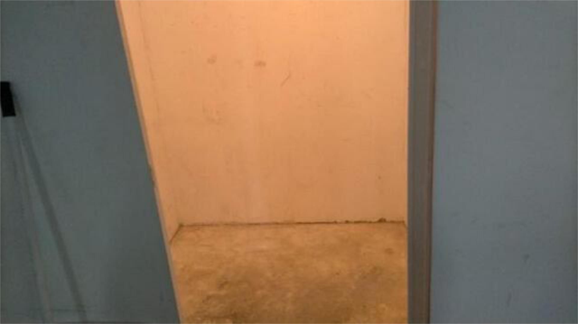 Box room to rent in Ibi