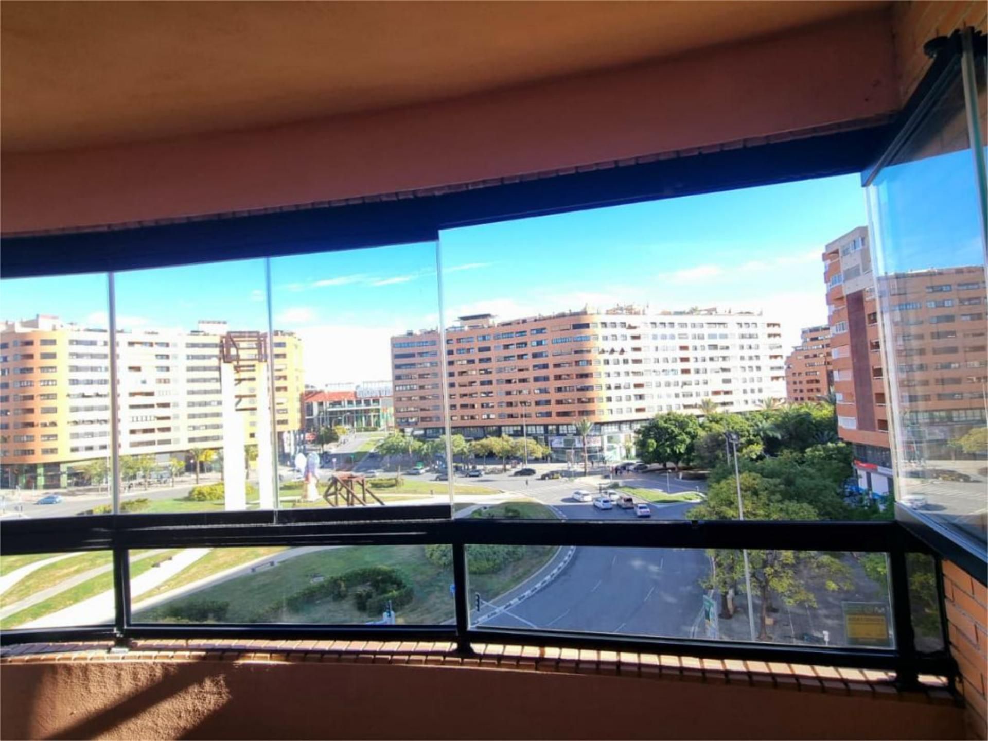 Pis de lloguer a Plaza del Alcalde Agatángelo Soler, Garbinet - Parque de las Avenidas