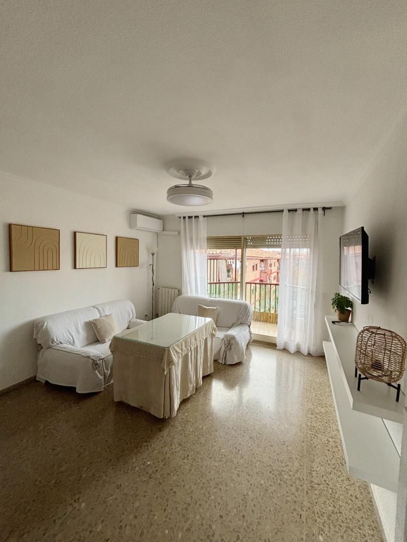 Pis de lloguer a Plaza Poeta Garcilaso de la Vega, Joaquina Eguaras