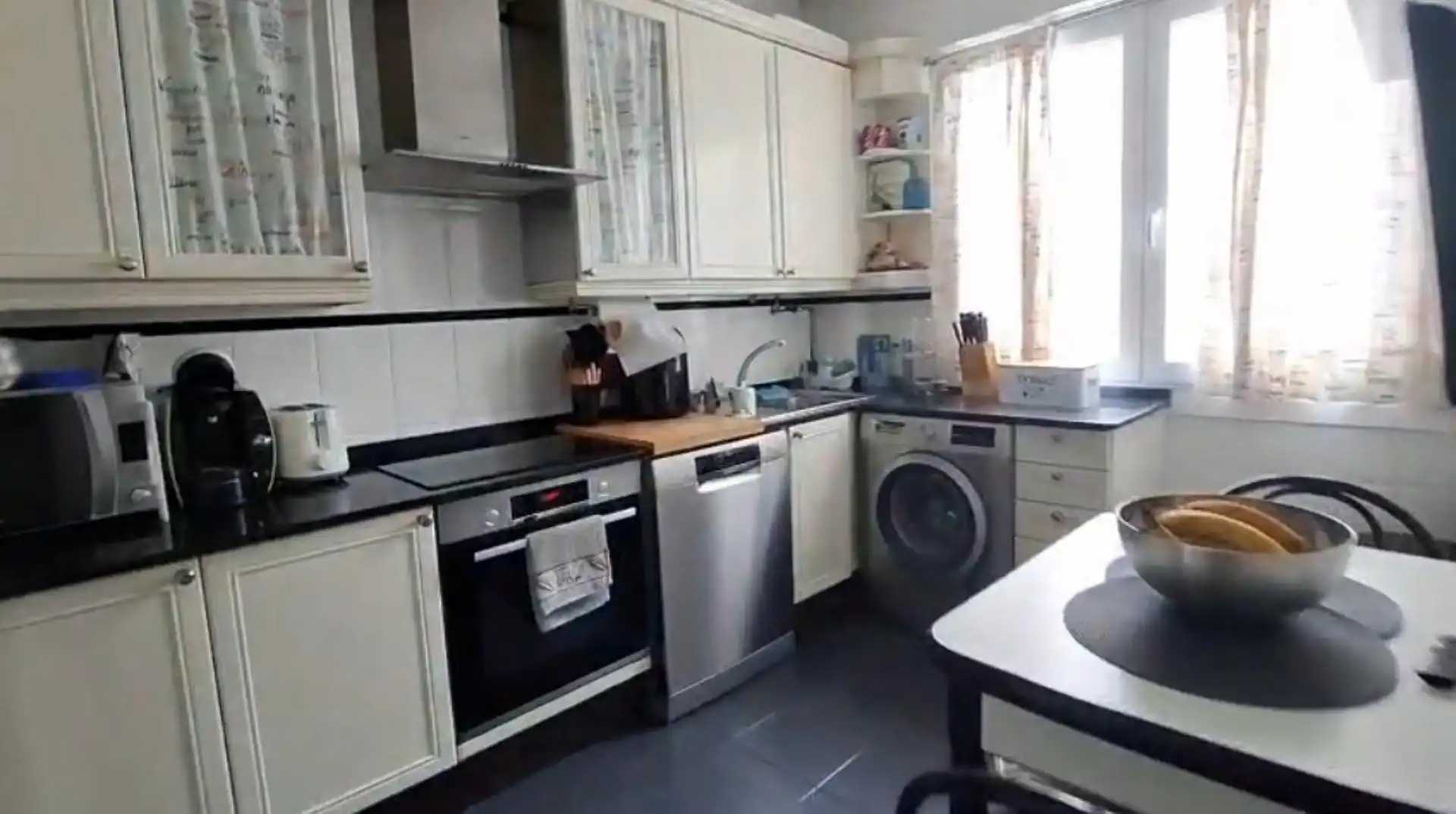 Flat for rent in Rúa Real, 133, Centro