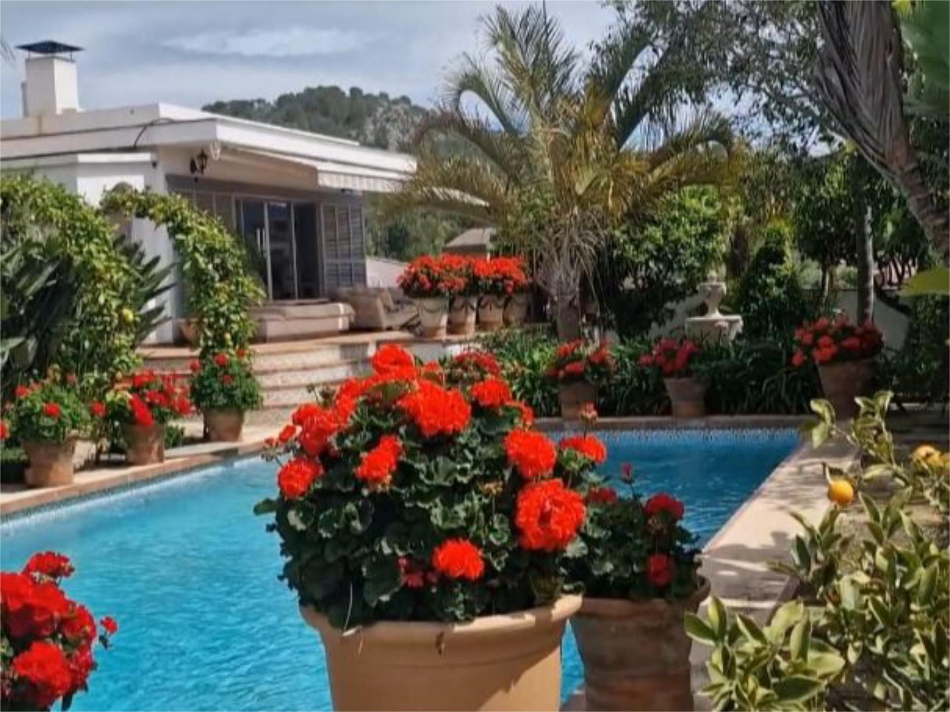 Flat for sale in Carrer Cortons, 22, Calvià pueblo Swimming pool of Flat for sale in Calvià with Air Conditioner, Heating and Private garden