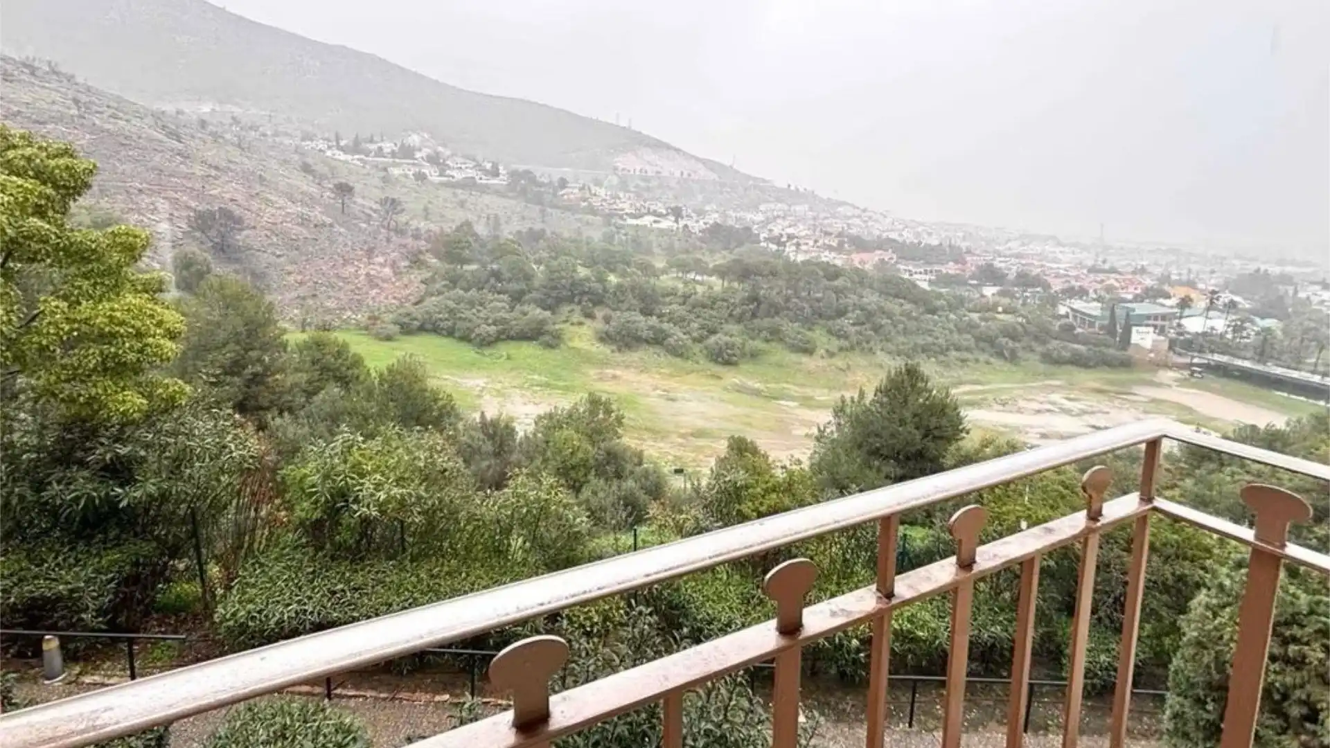 Vista exterior de Piso en venta en Benalmádena con Aire acondicionado, Calefacción y Terraza