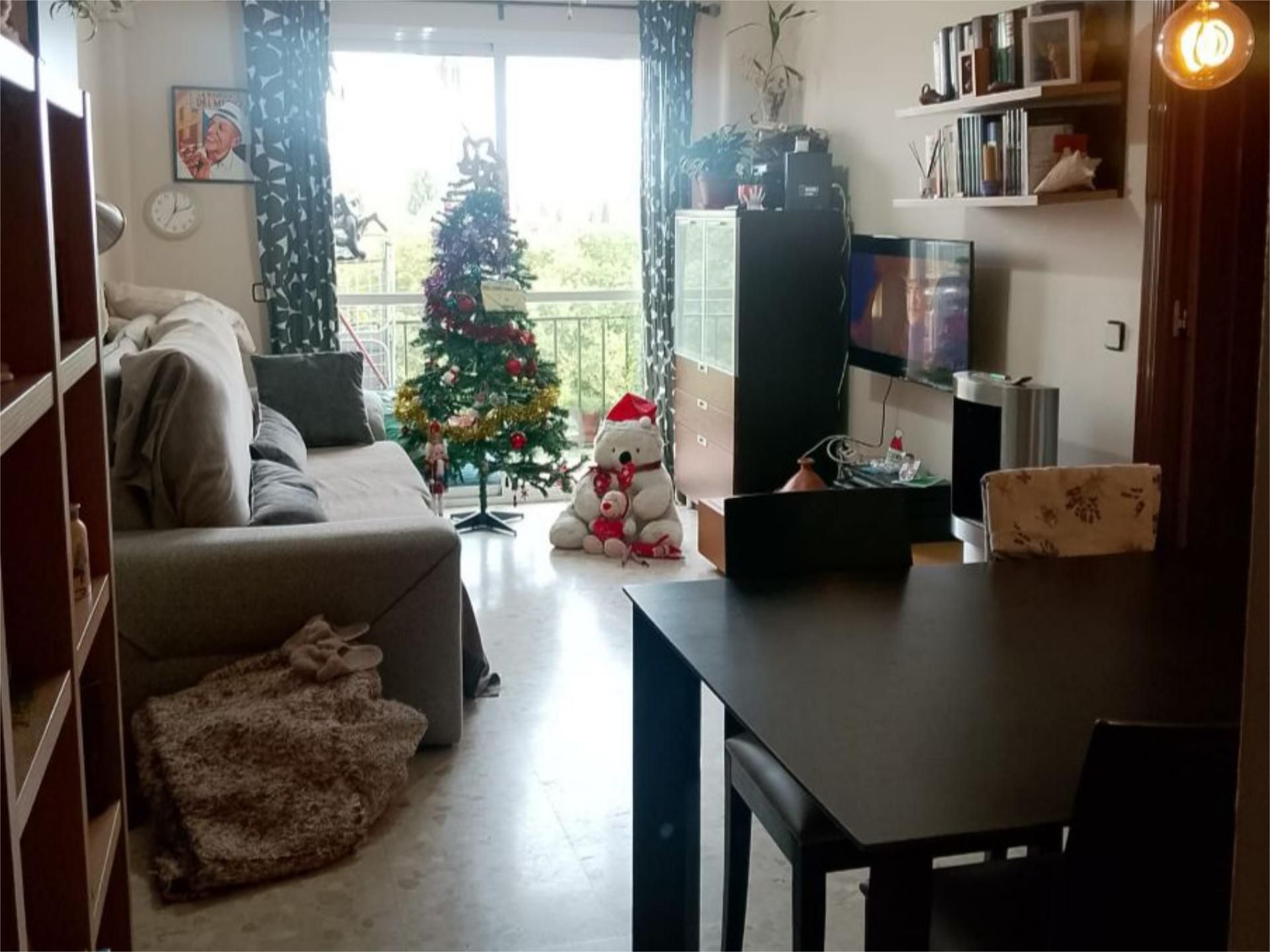 Living room of Flat for sale in Castilleja de la Cuesta  with Air Conditioner and Terrace