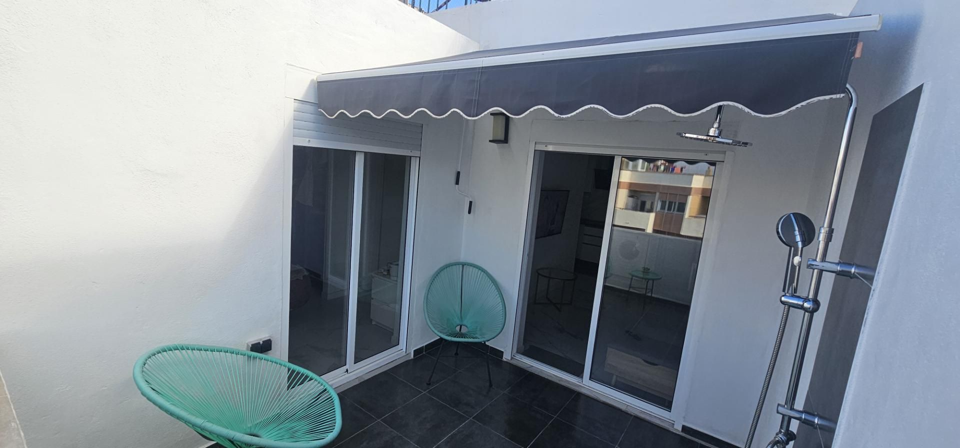 Flat to share in Plaza de Andalucia, 3, Manantiales - Estación de Autobuses