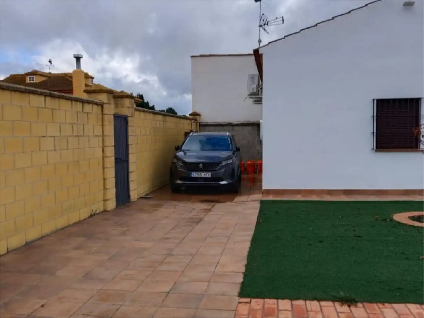 Houses for sale in Calle Villamartín, 17, Montellano Exterior view of Houses for sale in Montellano with Air Conditioner, Terrace and Swimming Pool