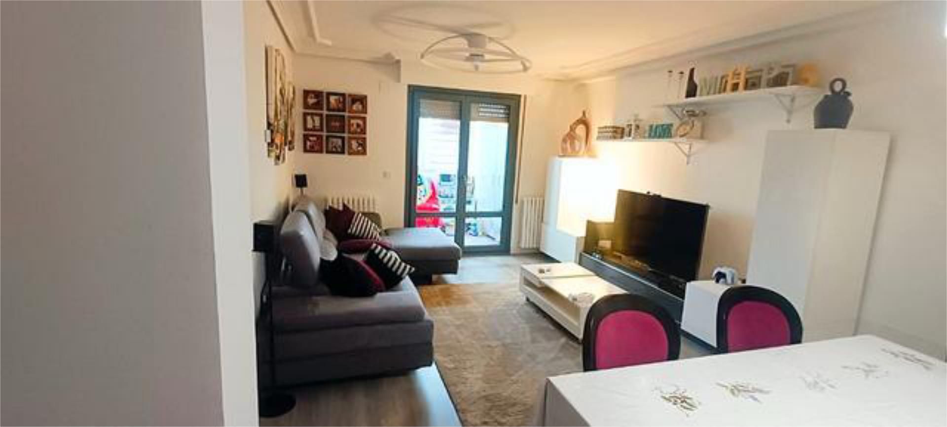 Sala d'estar de Pis en venda en  Zaragoza Capital amb Calefacció, Terrassa i Traster