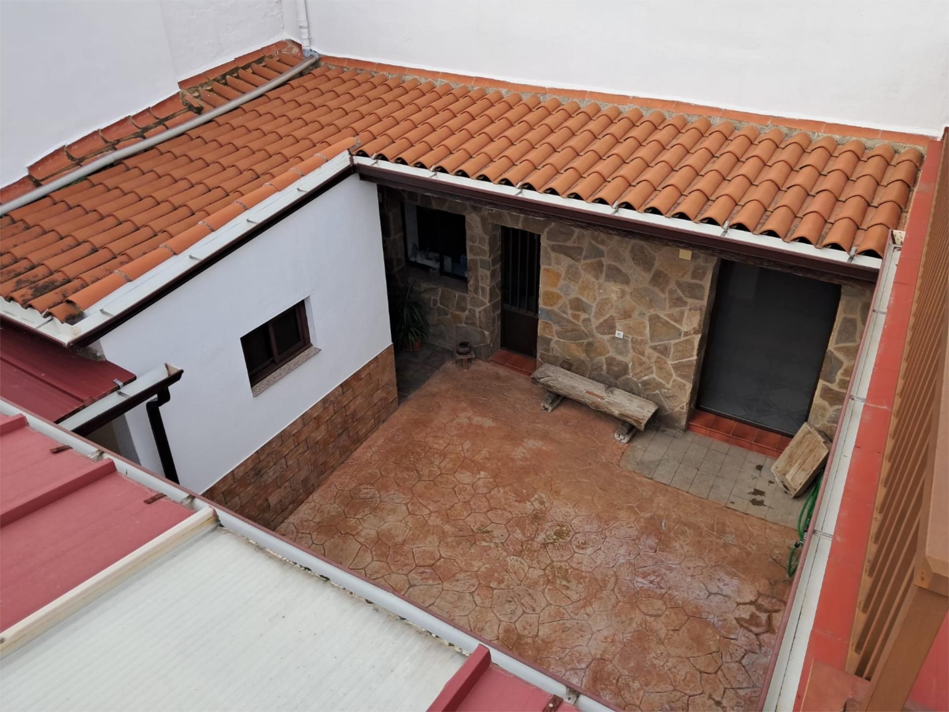 Vista exterior de Casa adosada en venda en Santa Amalia amb Terrassa, Traster i Balcó