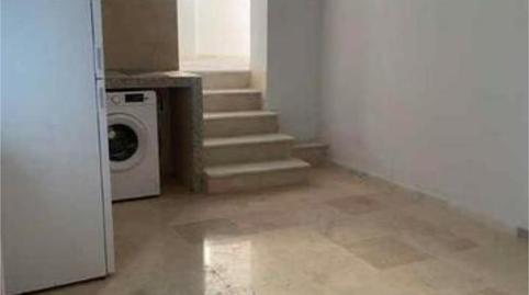 Foto 2 de Estudio de alquiler en Centro, Alcalá de Guadaira